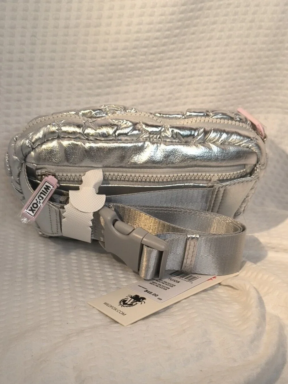 Wildfox HBWF-124-0022-30 Metallic Silver Floral Quilted BELT Bag
